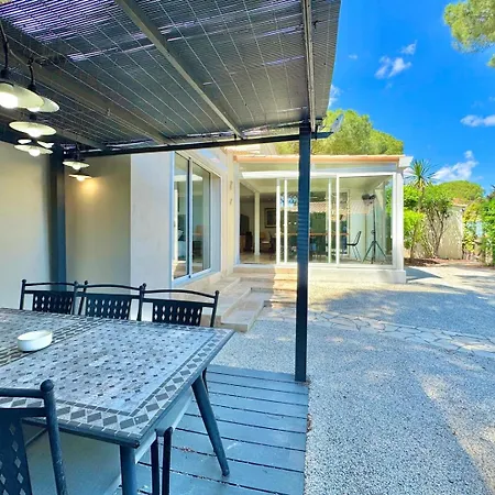 L'ecrin De La Pinede, Villa, Piscine,climatisation 아파트